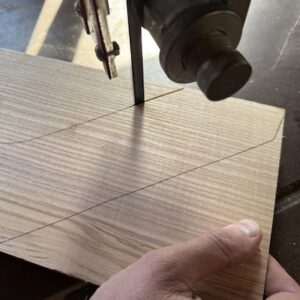 Lire la suite à propos de l’article Le découpage à la scie à ruban